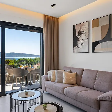 Luxury Olive Apartament