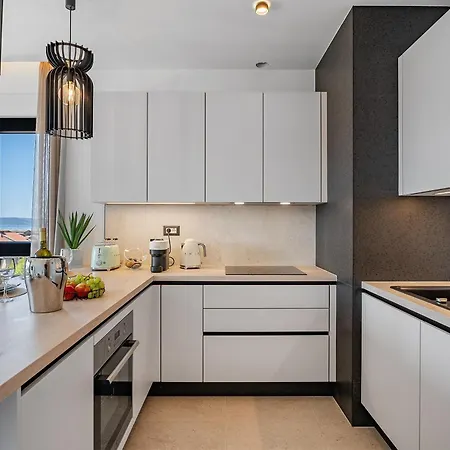 Luxury Olive Kastela